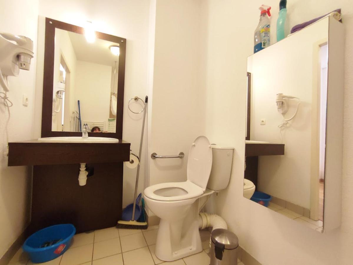 Pat 83, T2, Centre Luchon, Wifi, Casier A Skis, 4 Personnes Bagneres-de-Luchon Exterior photo